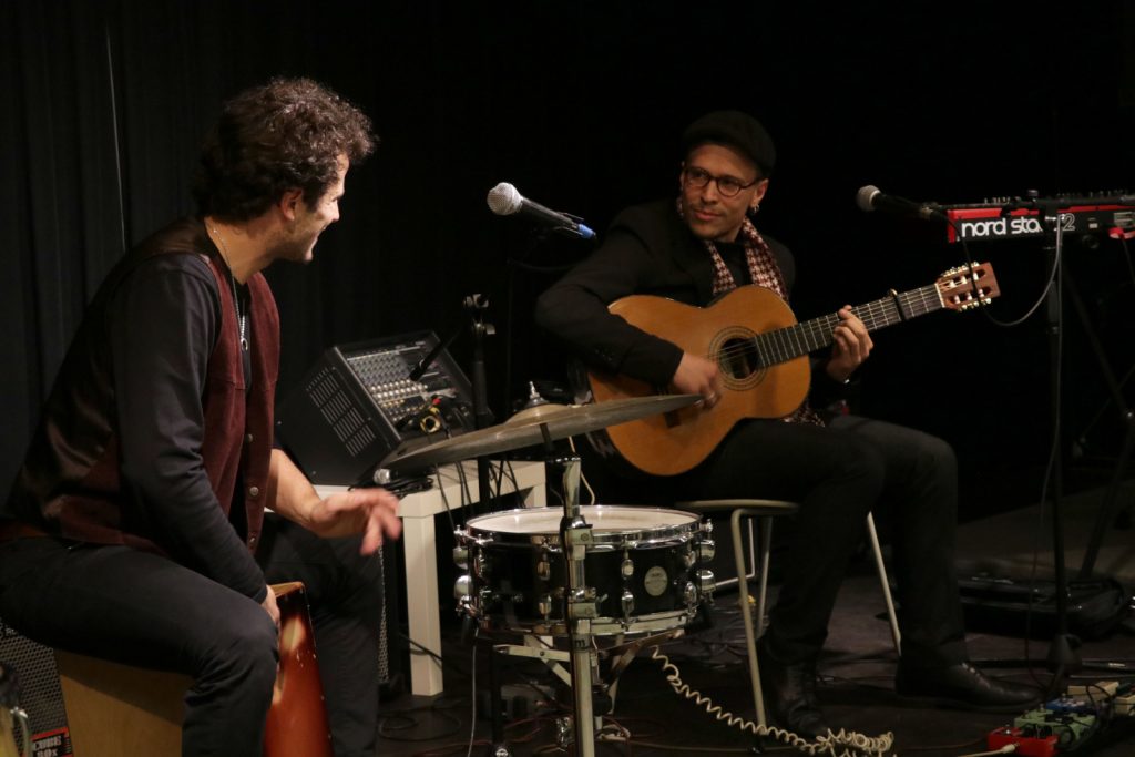 Duo Blue Bacon Flamenco Fusión, Jazz, Blues y Bossa nova 01 Duo Blue Bacon Flamenco Fusión, Jazz, Blues y Bossa nova