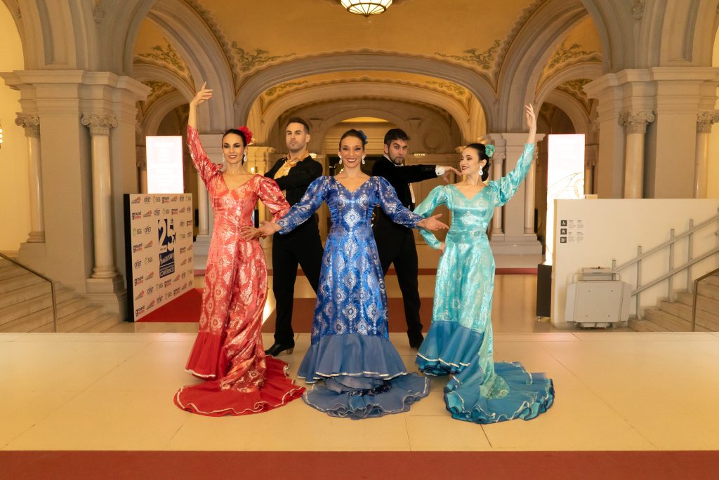 Compañía flamenca de baile y música en directo “Flamenco Spain” para eventos y teatros de todo el mundo Compañía flamenca de baile y música en directo “Flamenco Spain” para eventos y teatros de todo el mundo.